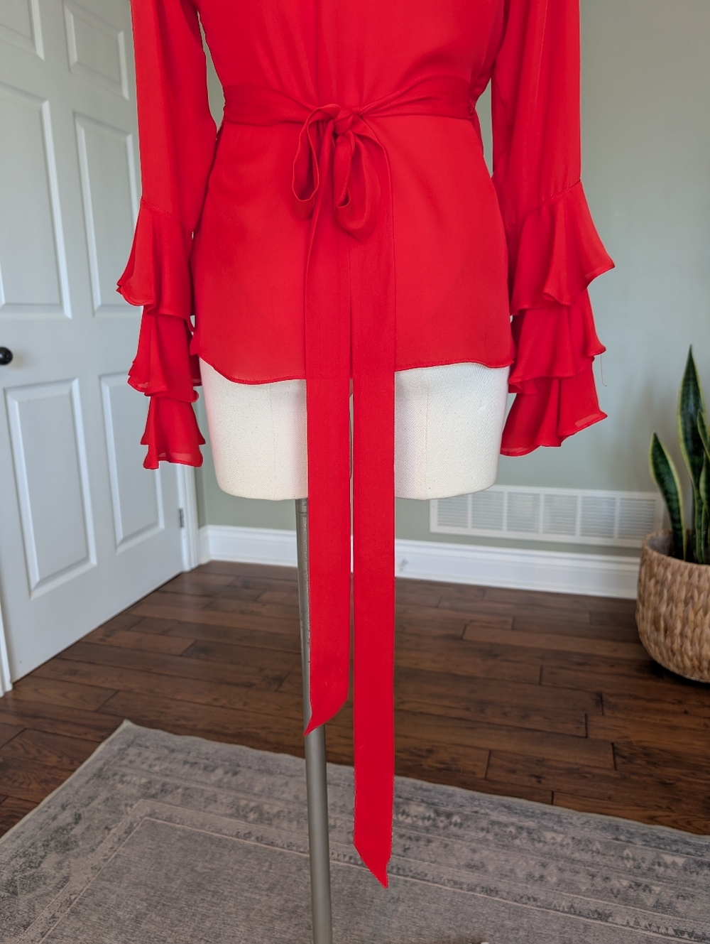 Red Ruffle-Sleeve Tie-Back Blouse - Picture 5 of 16